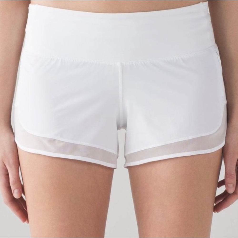 Lululemon Mind Over Miles Short
White